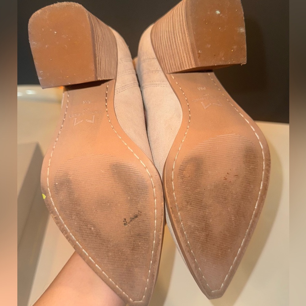 Marc Fisher Matter Chelsea Boot Women's Size US6 Beige Suede - Picture 5 of 11